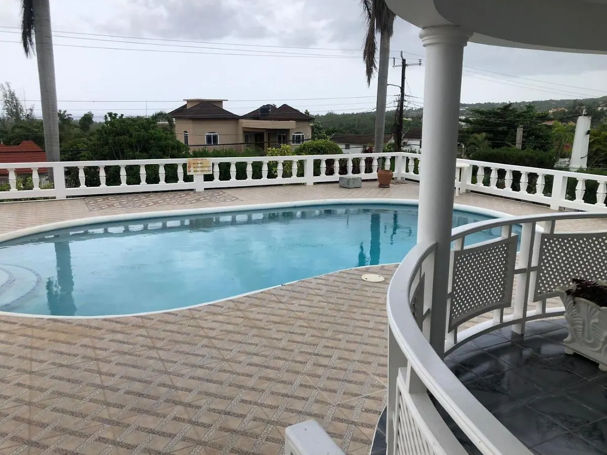 Hunters Villa Montego Bay 0*,