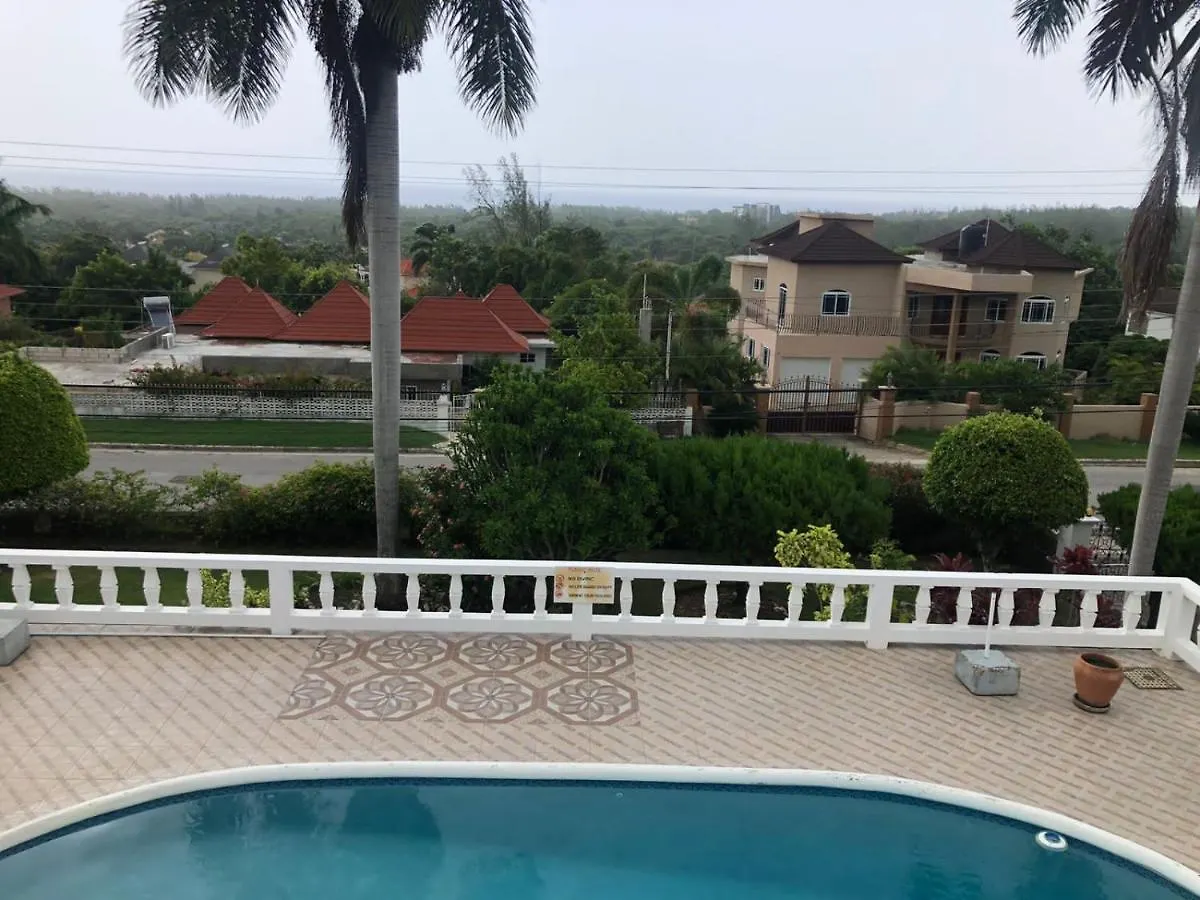 Hunters Villa Montego Bay 0*,