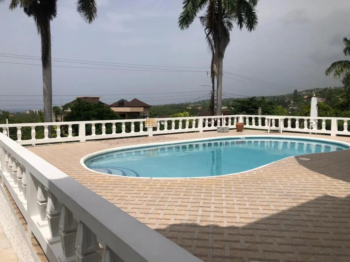 Hunters Villa Montego Bay Guest house